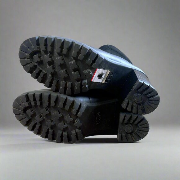 UGG black suede and leather Redwood boots, size 8, BRAND NEW IN BOX! - Picture 4 of 4